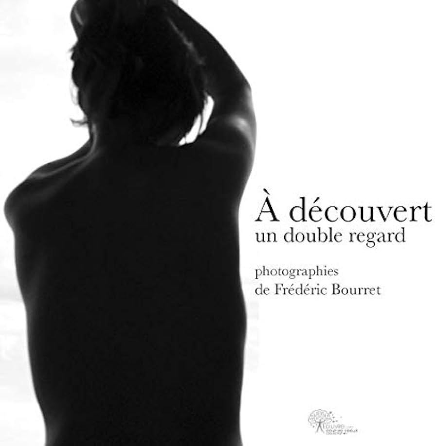 À Découvert